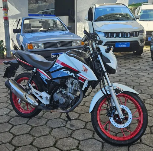 Vendo 160 Titan Edição Especial moto possui manual chave reserva moto sem detalhes