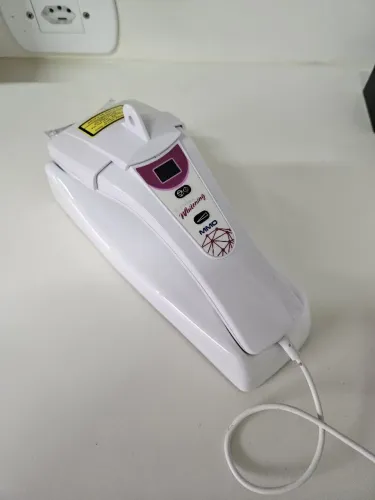 Aparelho de Clareamento Led-MMO BrightMax  Whitening