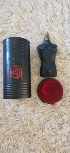 Vendo lata + frasco vazio