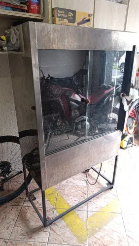 Máquina de assar frango