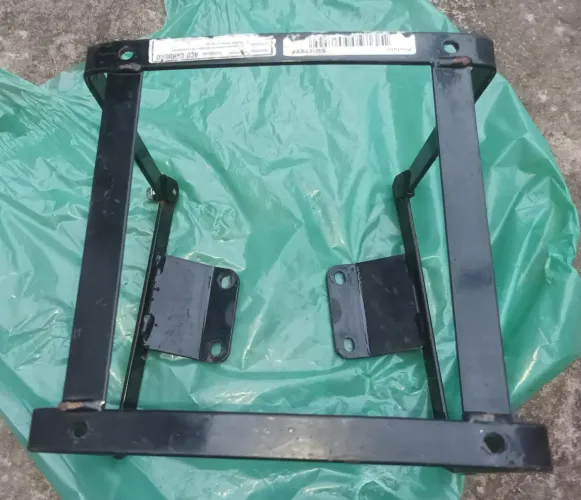 Base + Suporte para Baú