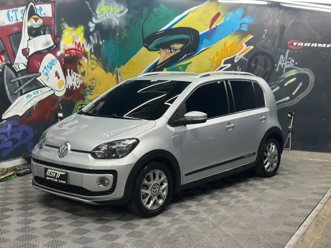 Volkswagen Up! Cross 1.0 TSI Total Flex 12V 5P 2017