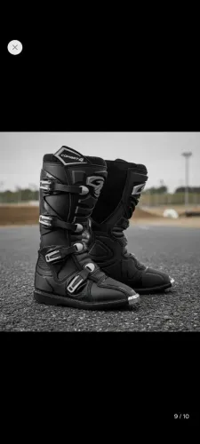 Bota de motocross número 40