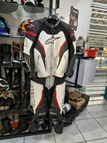 Macacão alpinestars 60 Eur duas peças