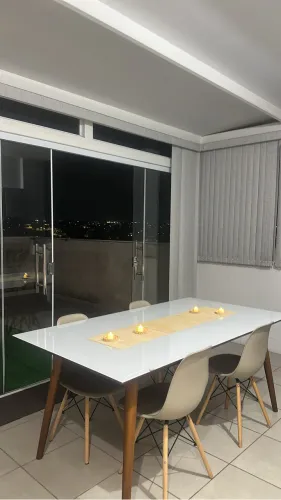 Cadeiras pé palito