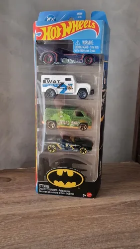 Conjunto de Carrinhos Hot Wheels - Batman - escala 1:64