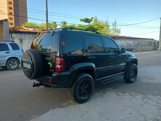Jeep Cherokee Sport 3.7 4X4 V6 12V Aut. 2007