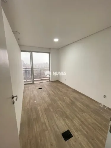 Sala comercial com 38 m², localizada no moderno Osasco Prime Center, em Osasco/SP
