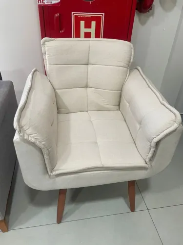 POLTRONA RAFAELA LINHO CRU (ÚLTIMA PEÇA)