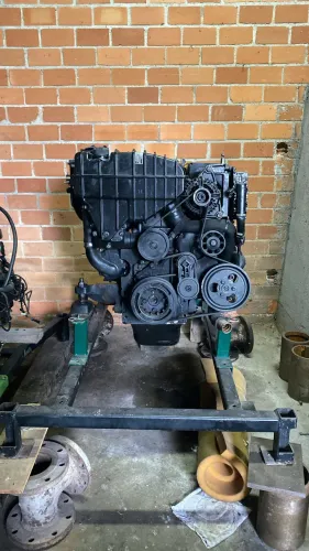 Motor de Lancha MerCruiser Diesel Cummins