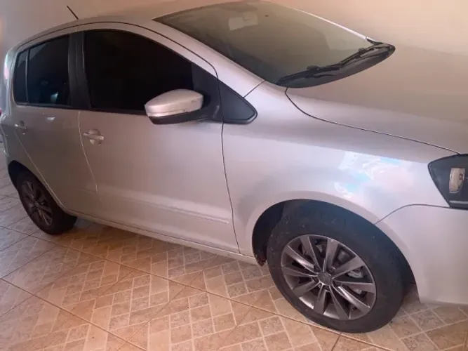 Volkswagen Fox 1.6 MI Total Flex 8V 5P 2013