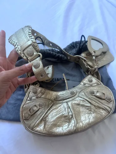 Bolsa Balenciaga lê cagole origi