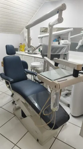 VENDO CADEIRA ODONTOLÓGICA KAVO SUN 1415 SENIOR S