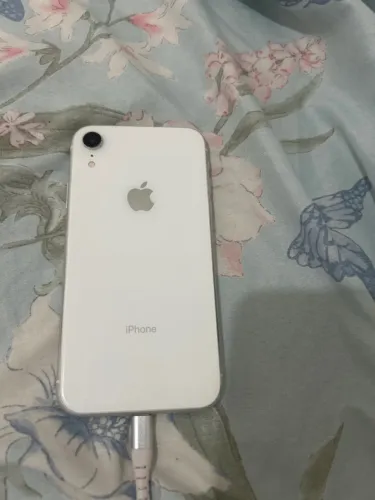 iPhone XR usado