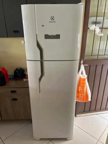 Geladeira Electrolux duas portas frost Free