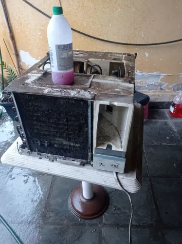 Limpeza de Ar condicionado 