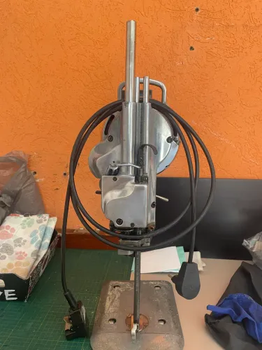 Vendo Máquina de Corte de Tecido Industrial