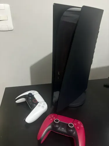 PS5 DIGITAL + 2 CONTROLES