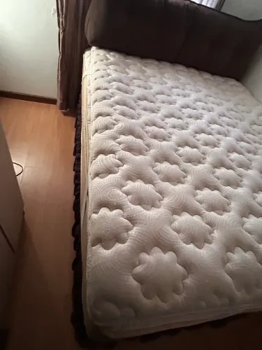 Vendo cama queen