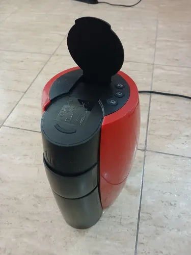 Vendo cafeteira 3 corações. Funcionando!! Motivo mudança.