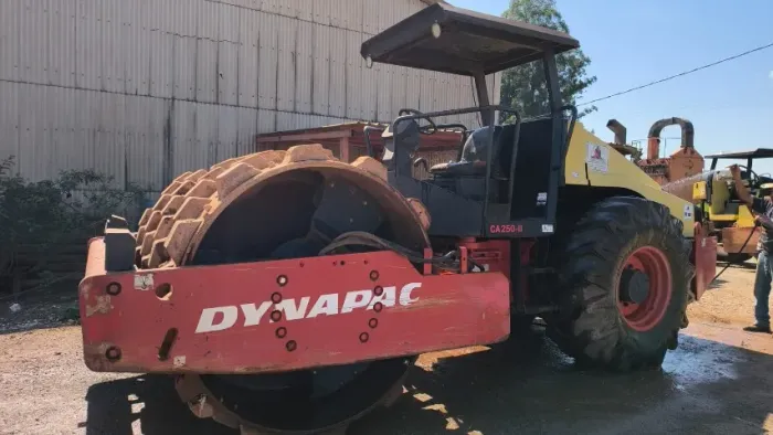 Rolo Compactador Dynapac 2010 CA250II Kit Pata