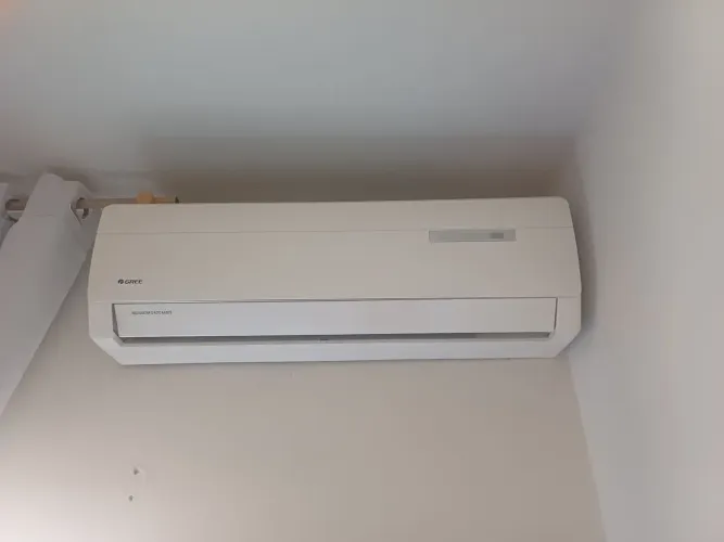 Ar condicionado split gree 12000 BTUs 220V