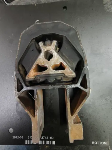Coxim Câmbio Ford Focus 2014/2019 lado esq. Inferior 