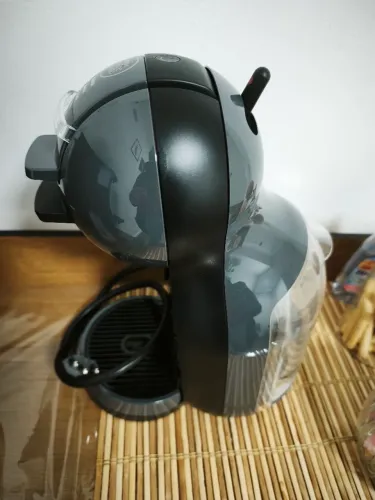 Cafeteira Dolce Gusto mini me 220V Novíssima