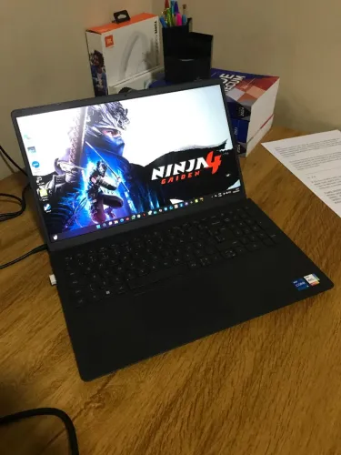 Notebook Dell Inspiron 15 Model 3520