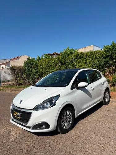 Peugeot 208 Allure 1.2 Flex 12V 5P Mec. 2019