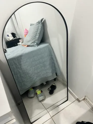 Vendo espelho seminovo