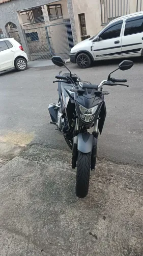 CB 300 F