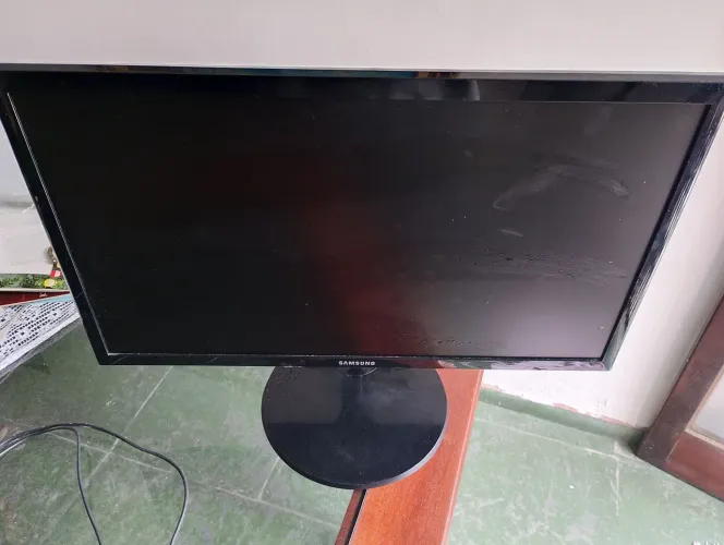 Monitor Samsung 21"