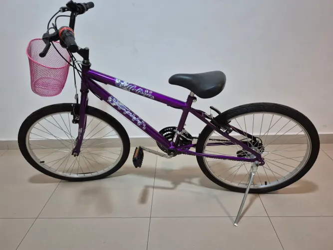 Bicicleta infantil feminina seminova. Aro 24. Excelente estado!