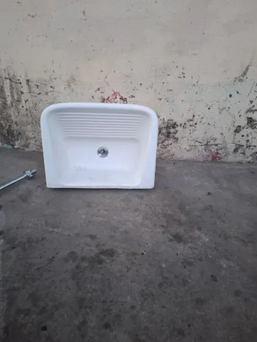 vende-se um taque de lava roupa e uma toneira inox