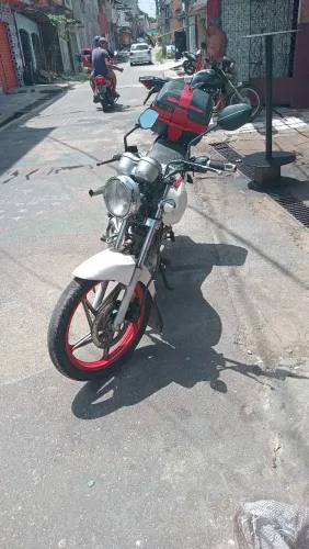 Vendo suzuki Yes valor 2700 a negociar