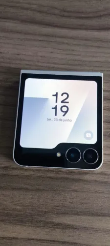 Samsung Z Flip7 FÉ