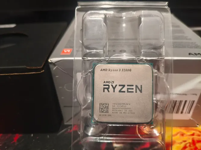 Processador ryzen 3 3200g, com grafico integrado