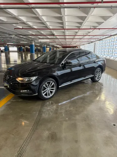 Volkswagen Passat Comfortline 2.0 TSI 220cv Tip. 2016