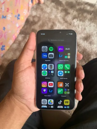 Vendo iPhone XR branco 64gb