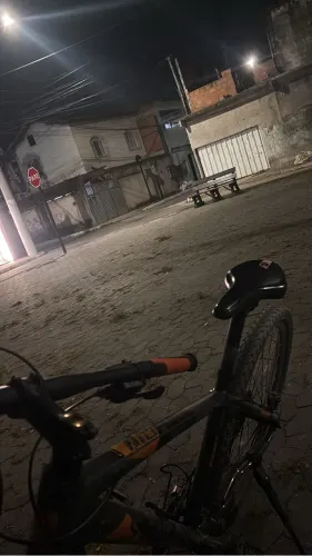 Bicicleta de marcha com freio a óleo 