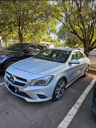 Mercedes-Benz CLA-200 Urban 1.6 TB 16v/flex Aut. 2015