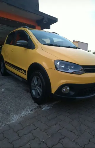 Volkswagen Crossfox 1.6 MI Total Flex 8V 5P 2012