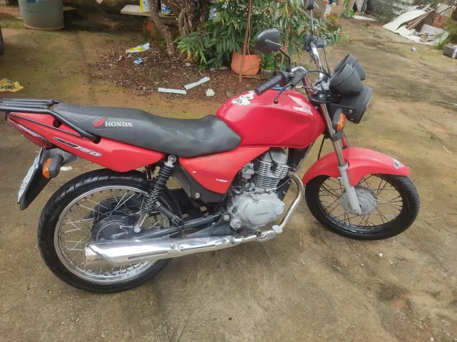 Titan 150 ano 2004