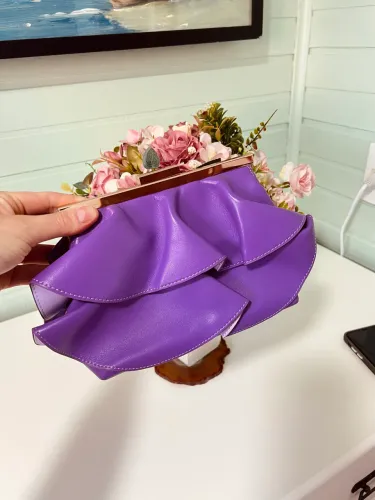 Bolsa Roxa Estilosa Novíssima 
