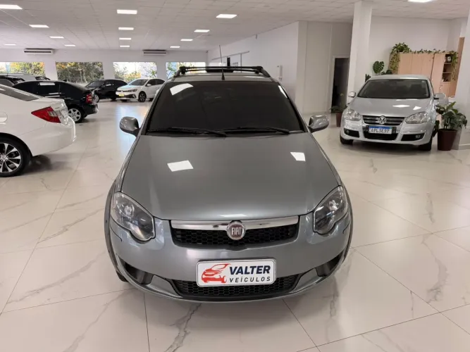 Fiat Strada Trekking 1.6 16V Flex CE 2013