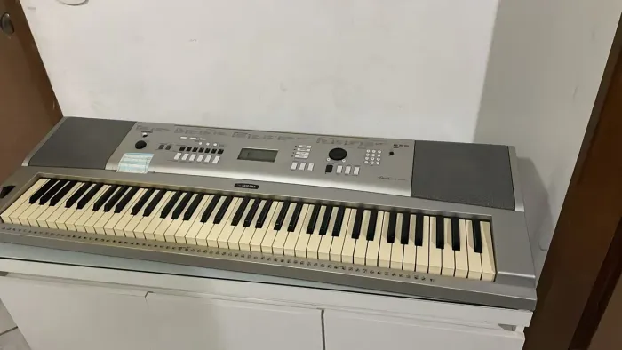 【未使用現状品】 YAMAHA 電子キーボード　DGX-230 ヤマハ | DGX-230 - Portable Grand - 概要