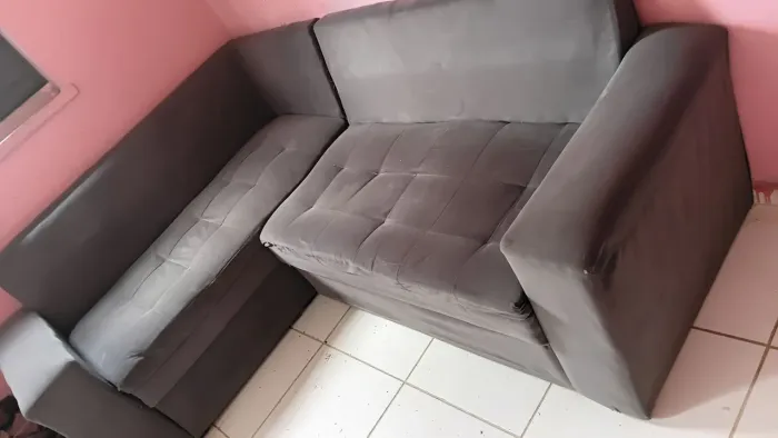 Vendo sofá em boas condições de uso para vim buscar