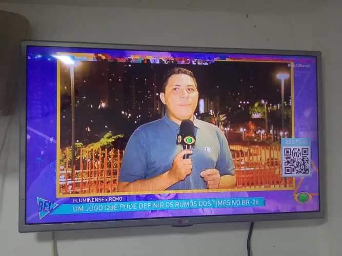 Tv LG 32 polegadas não e smartv