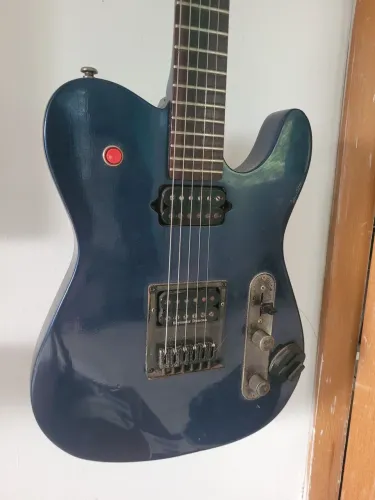GUITARRA ELETRICA FEITA SOB MEDIDA COM CAPTADOR SEYMOUR DUNCAN